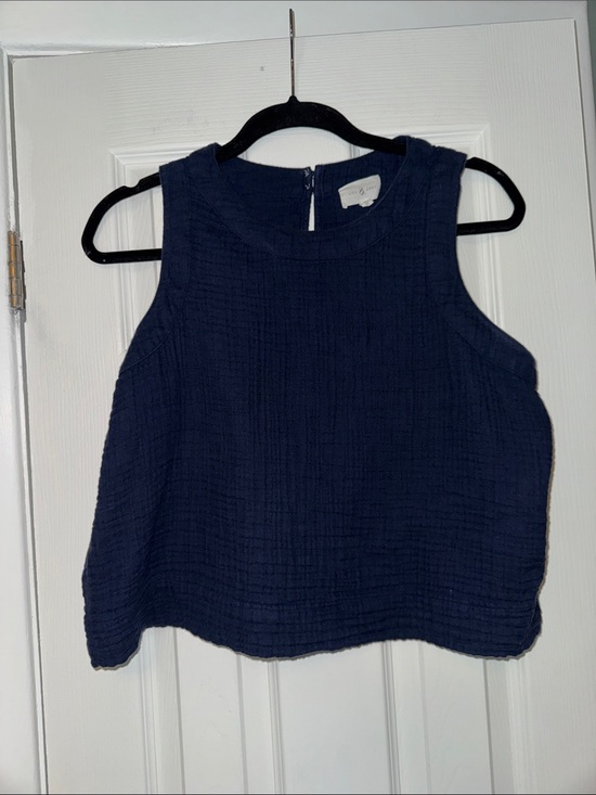 Lou & Grey Tops - Lou & Grey Navy Textured Sleeveless Top